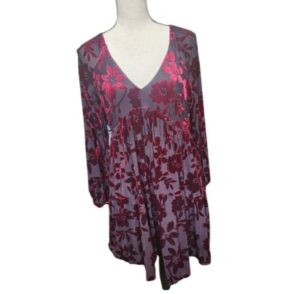TAYLOR Burgundy Velvet Burnout Babydoll Dress Size 4 Lined Long Sleeve